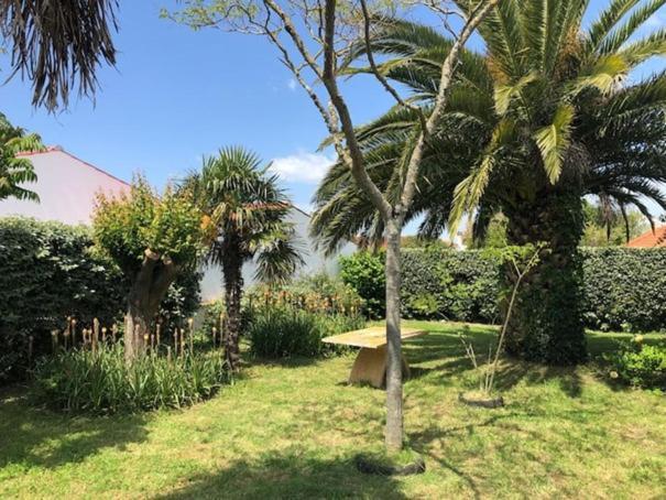 Agreable Maison Ensoleillee Avec Jardin Arbore Villa Le Château-dʼOléron Buitenkant foto