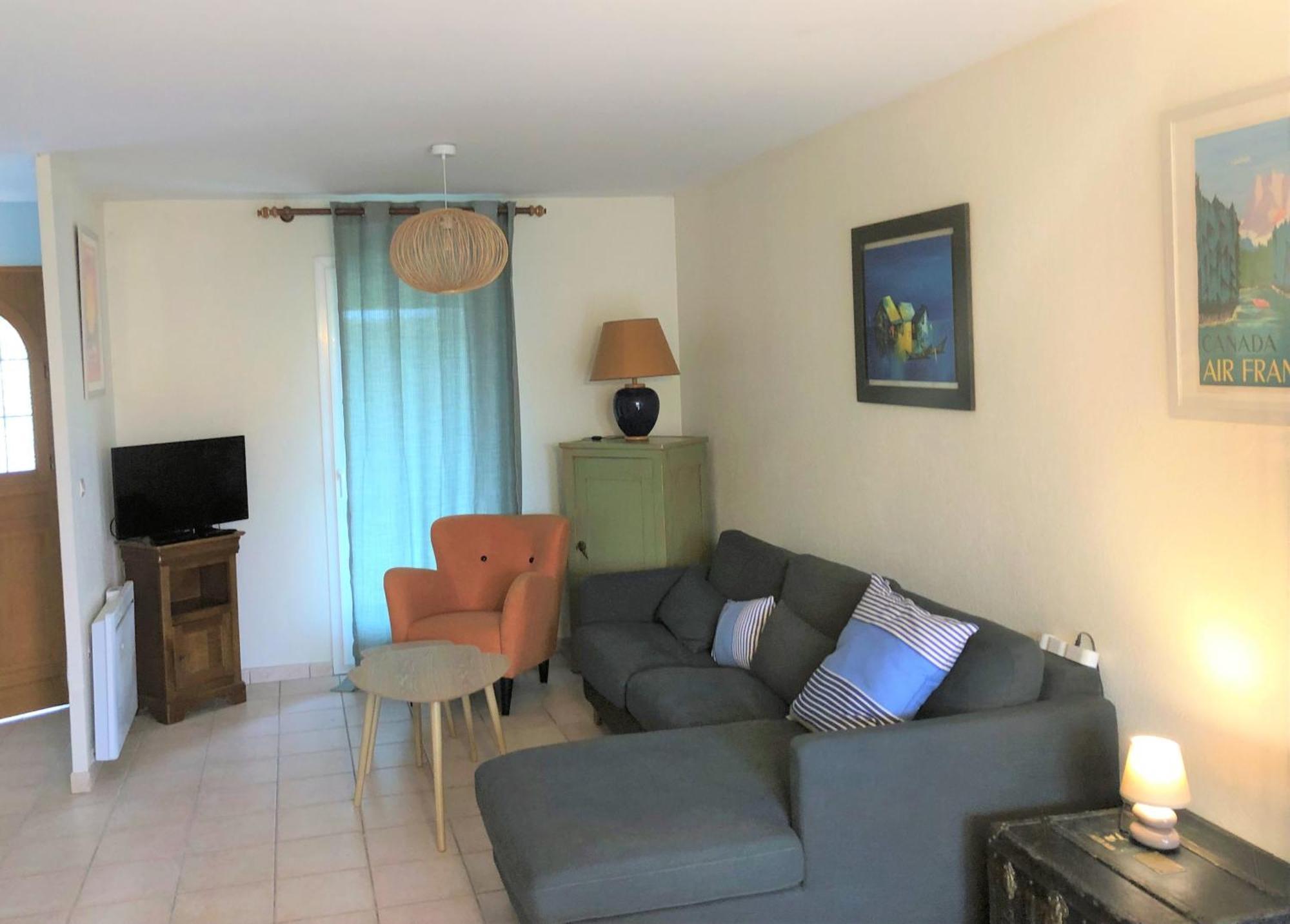 Agreable Maison Ensoleillee Avec Jardin Arbore Villa Le Château-dʼOléron Buitenkant foto